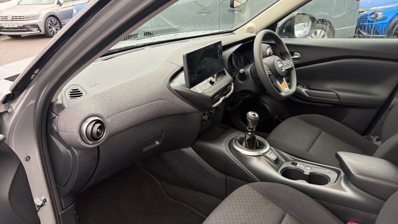 Nissan Juke 1.0 DiG-T Acenta Premium 5dr Petrol Hatchback